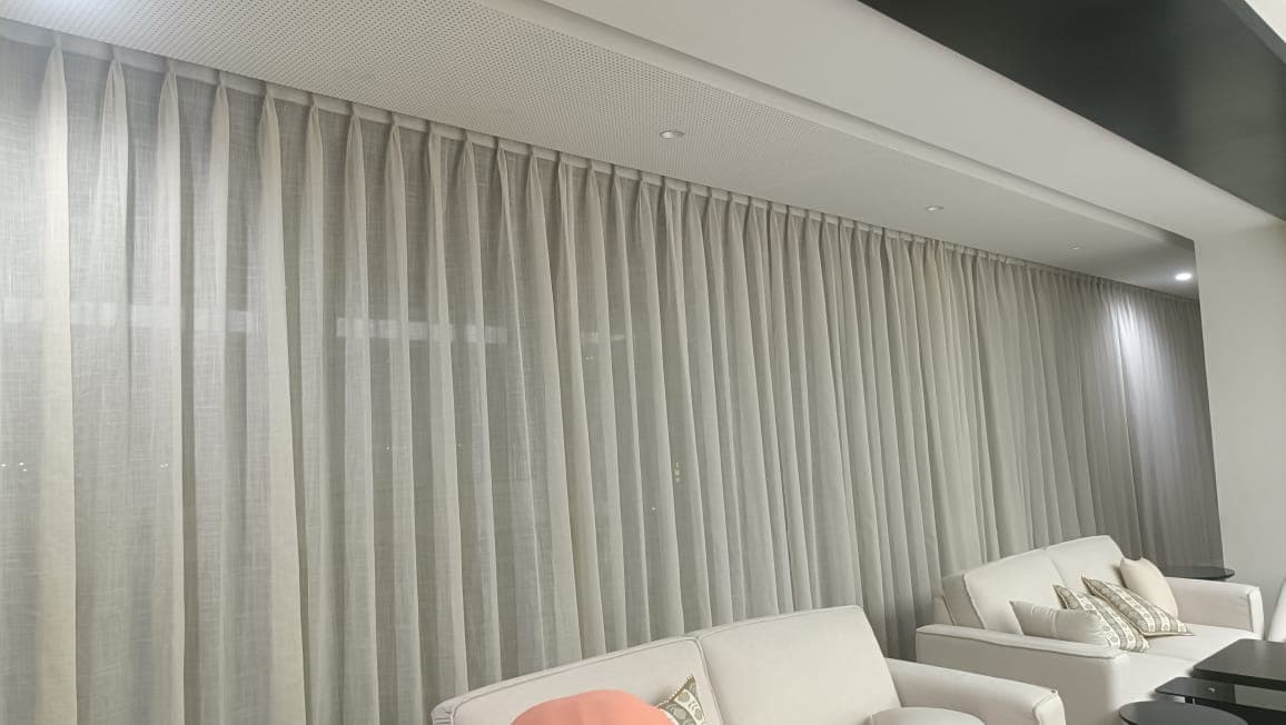 Fabric Curtains (D Décor & Hunterdouglas)